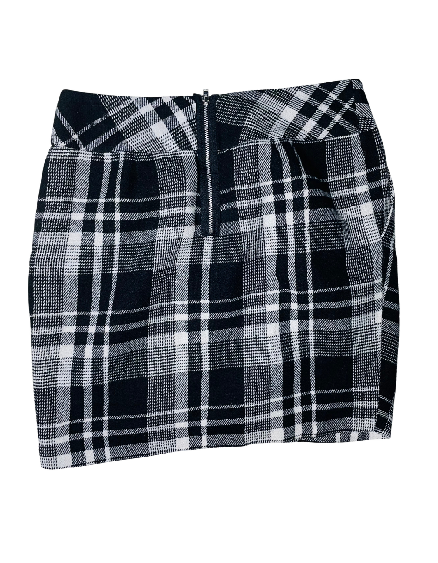 BLACK AND WHITE OASIS SKIRT SIZE 12