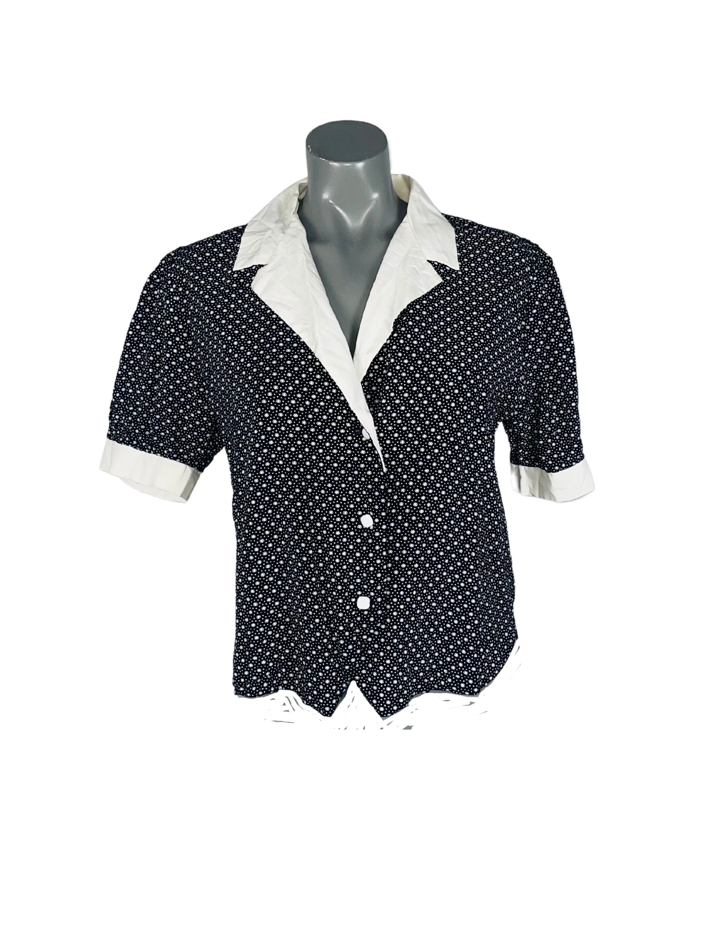 BLACK AND WHITE BLOUSE LARGE