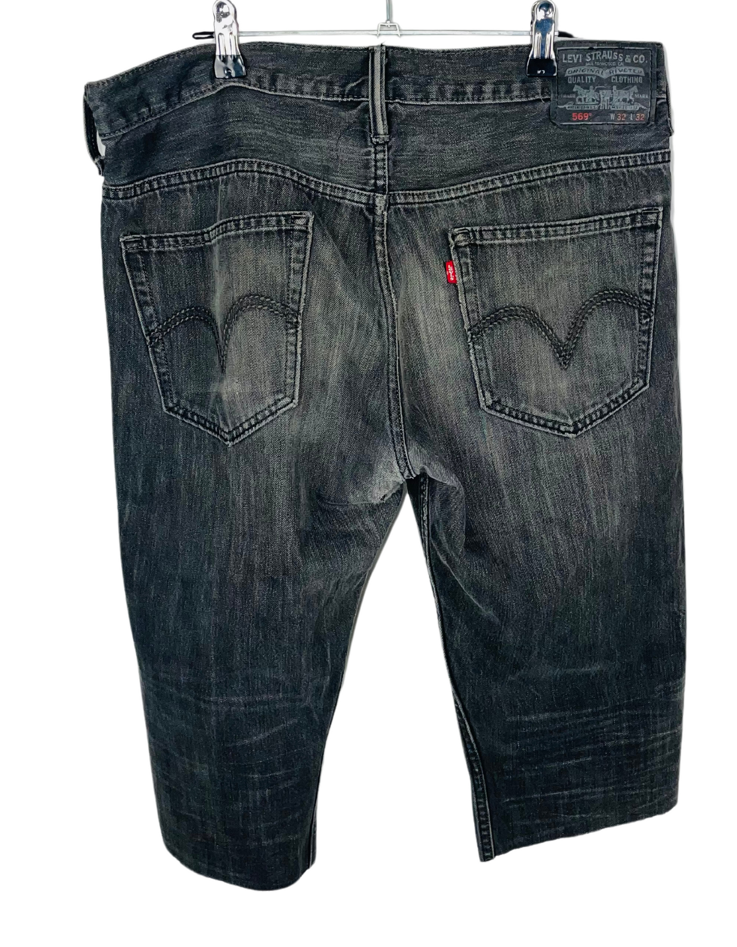 BLACK LEVI JORTS (W38)
