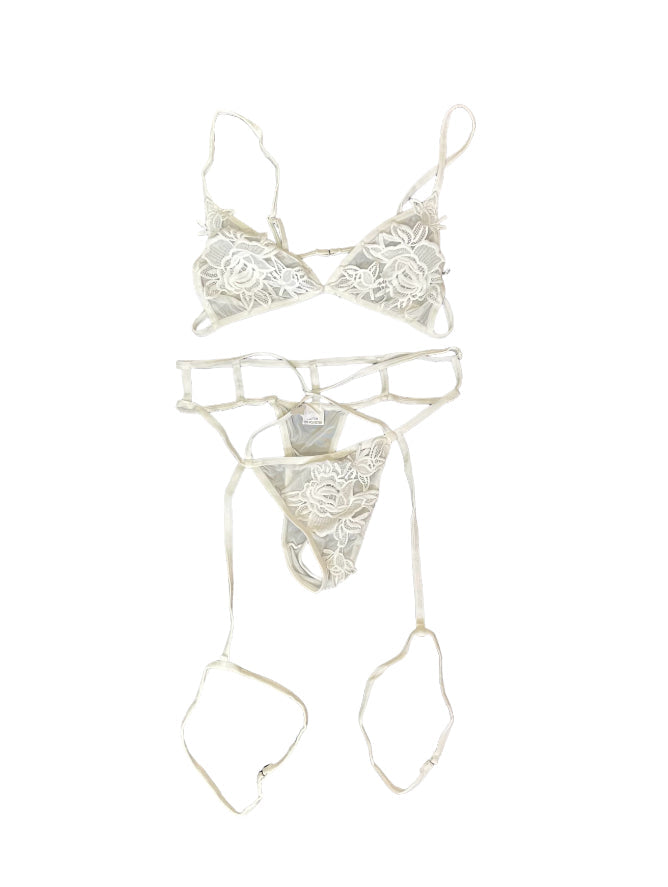 NEW WHITE LINGERIE SET - M