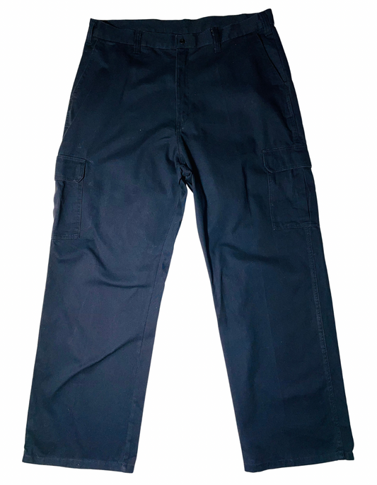 DICKIES BLACK CARGOS (W40” L32”)