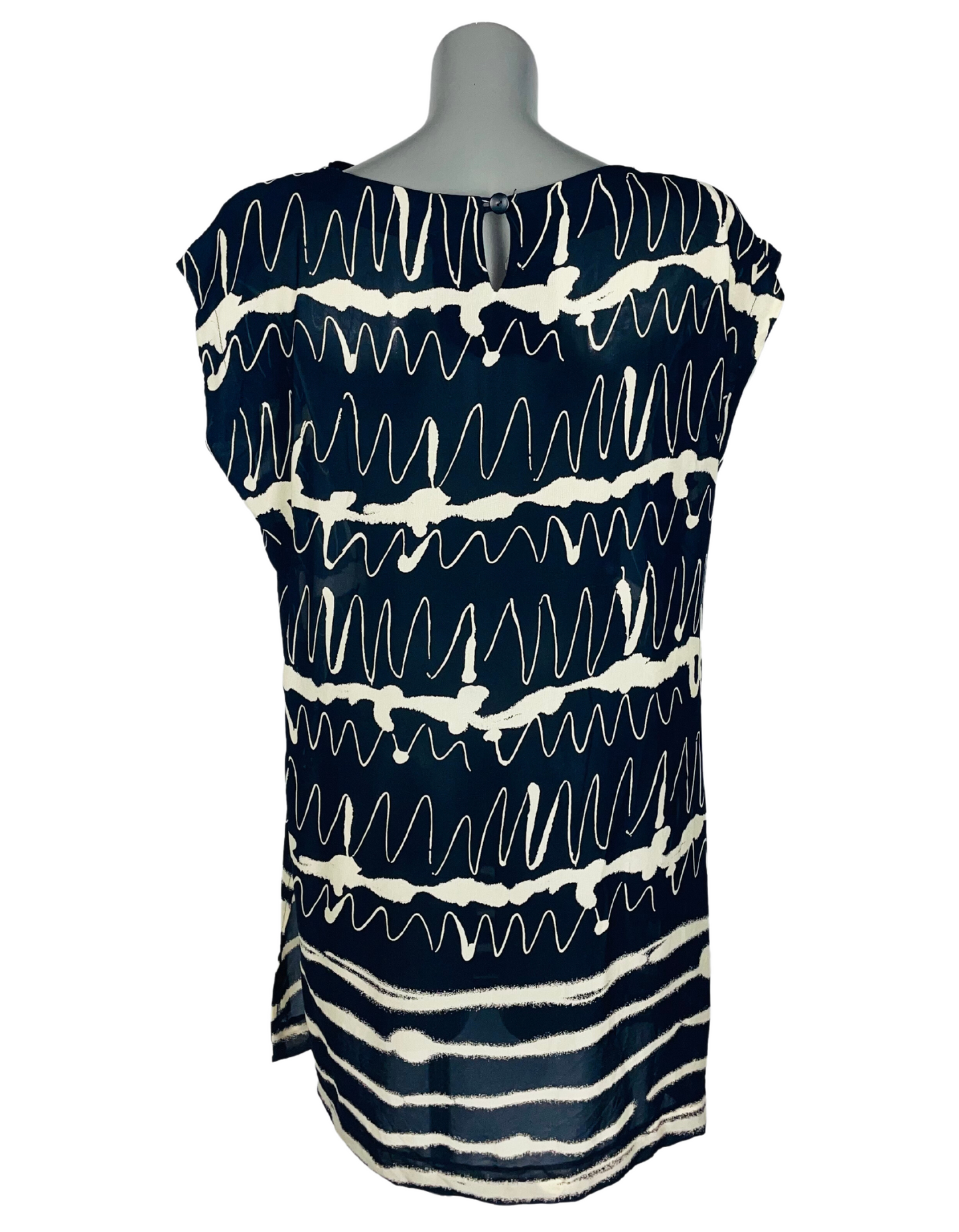 BLUE AND WHITE LONG SLEEVELESS BLOUSE XL