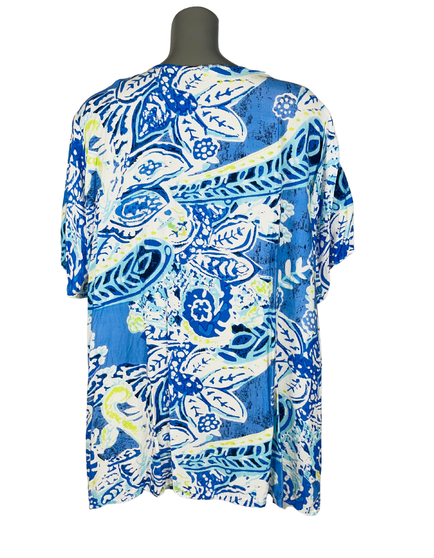 WHITE AND BLUE BLOUSE 3XL