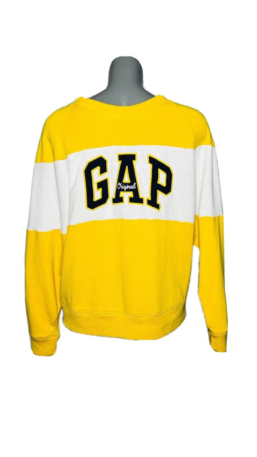 YELLOW GAP HOODIE SIZE M