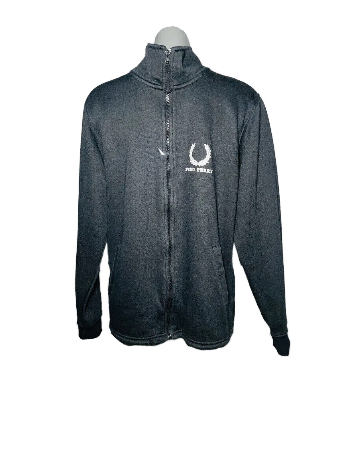 FRED PERRY FULL ZIP JACKET SIZE MEDIUM