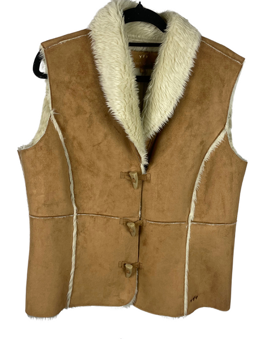 FAUX FUR GILET MEDIUM