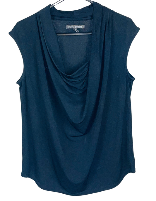 BLACK PETITE TOP SIZE 10