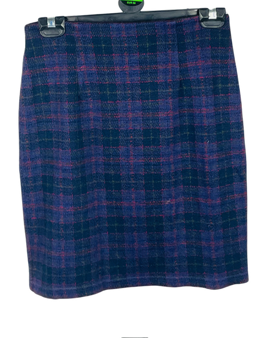 PURPLE CHECKERED SKIRT SIZE 12