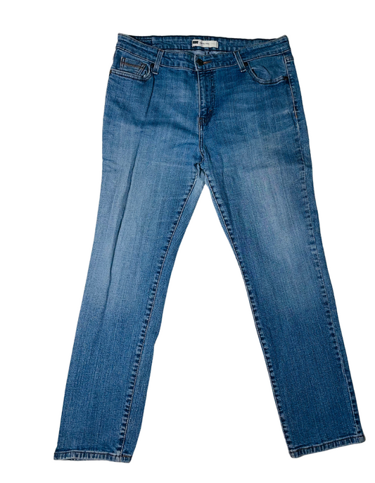 LEVIS MID RISE SKINNY JEANS (W36” L30”)