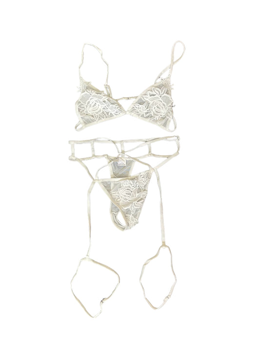 NEW WHITE LINGERIE SET - L