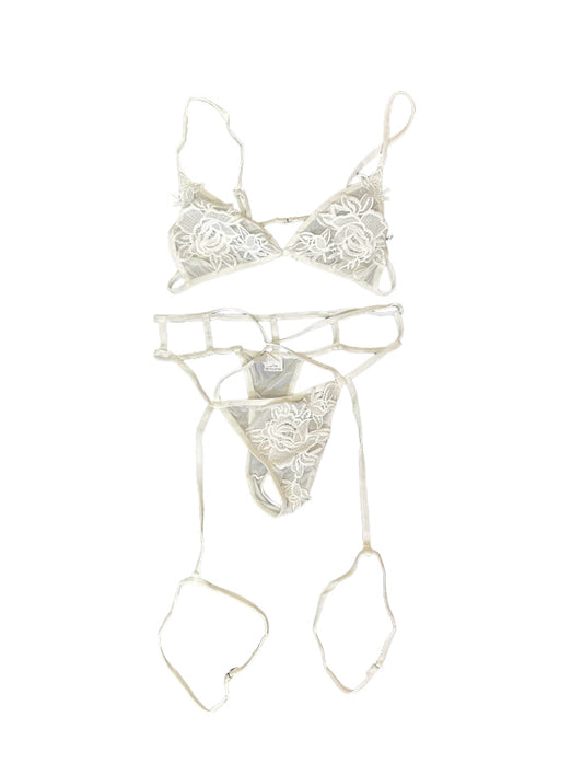 NEW WHITE LINGERIE SET - M