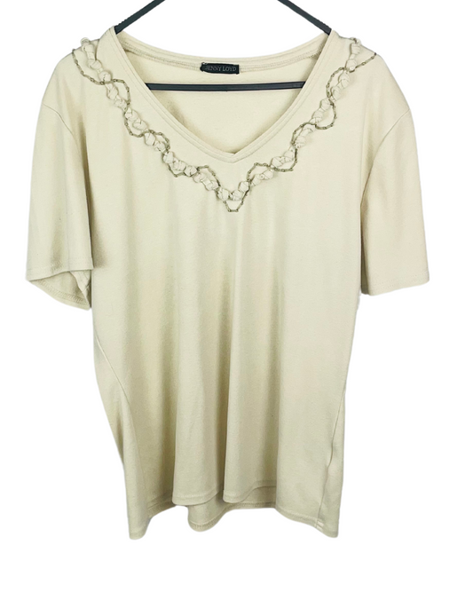 BEIGE JENNY LOYD T-SHIRT SIZE 18