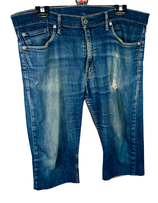 NAVY BLUE RIPPED LEVI JORTS (W36)
