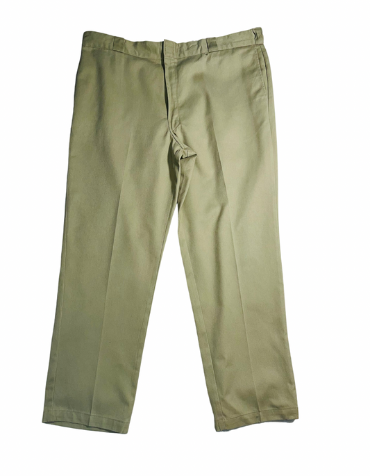 DICKIES BEIGE TROUSERS (W-42”)(L-32”)