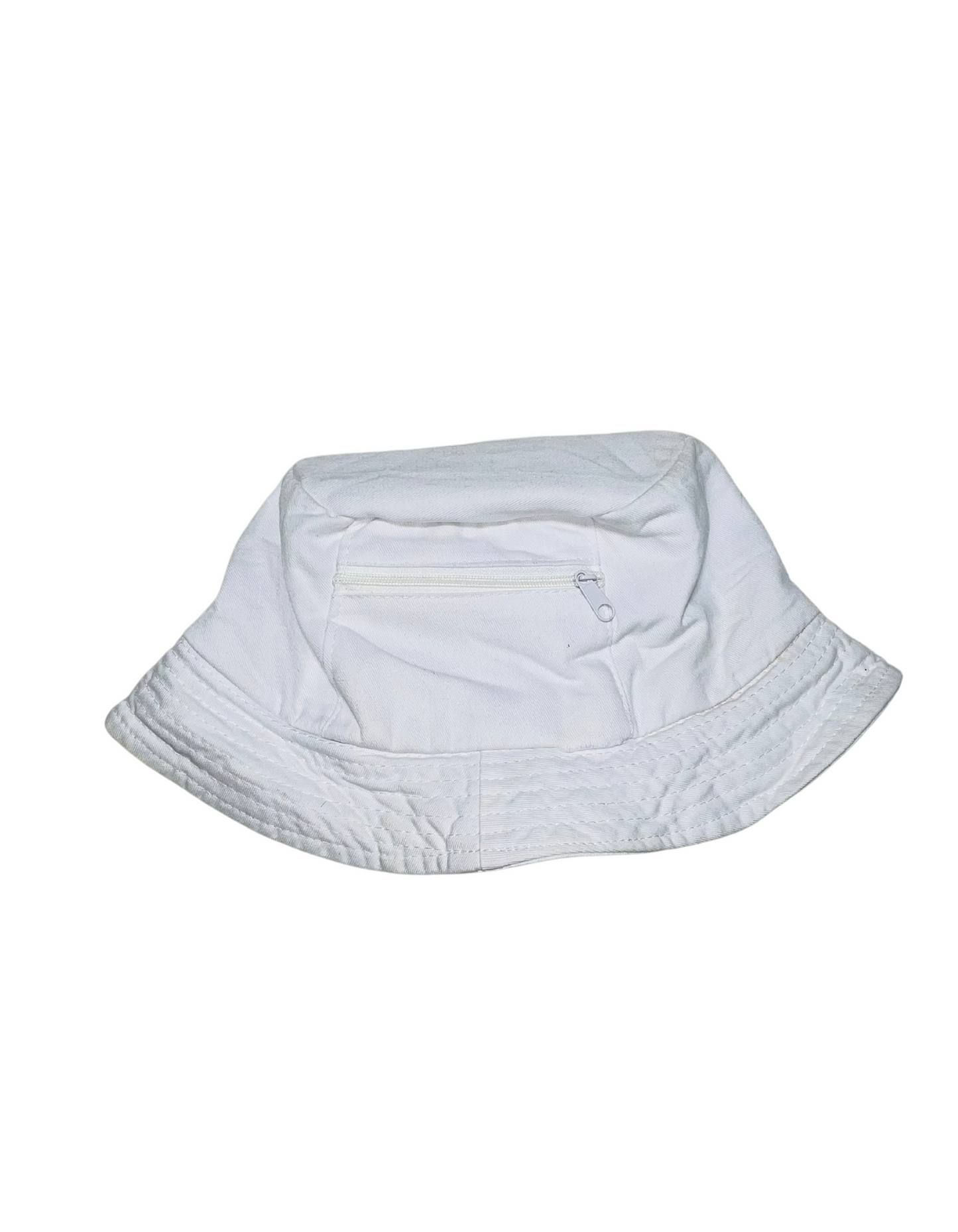 WHITE BUCKET HAT WITH ZIP POCKETS