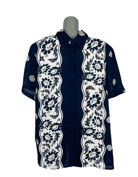 WHITE AND BLUE BLOUSE SIZE 24