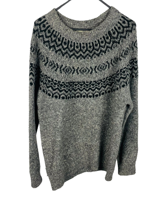 GREY AND BLACK SWEATER SMALL