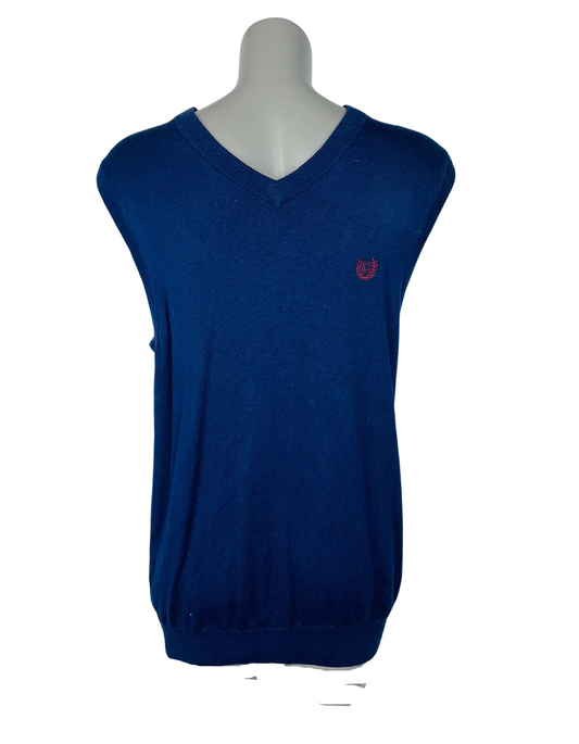 BLUE CHAPS SLEEVELESS SWEATER MEDIUM