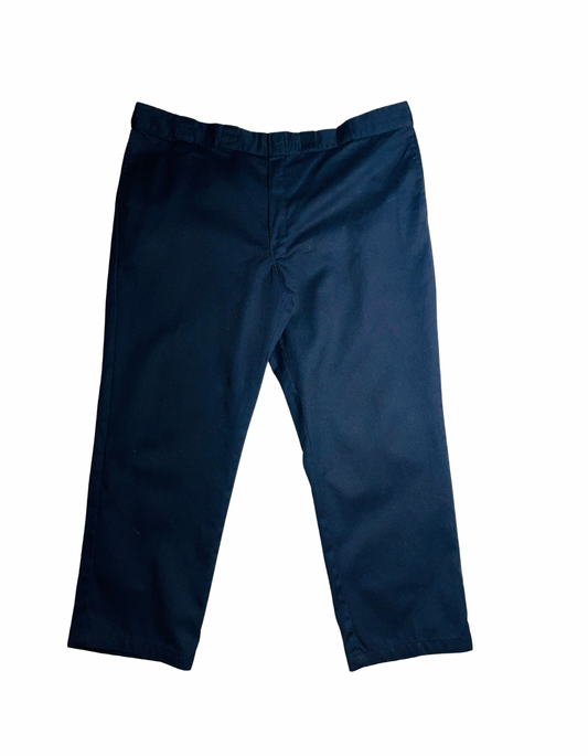 DICKIES BLACK TROUSERS (W46)(L30)